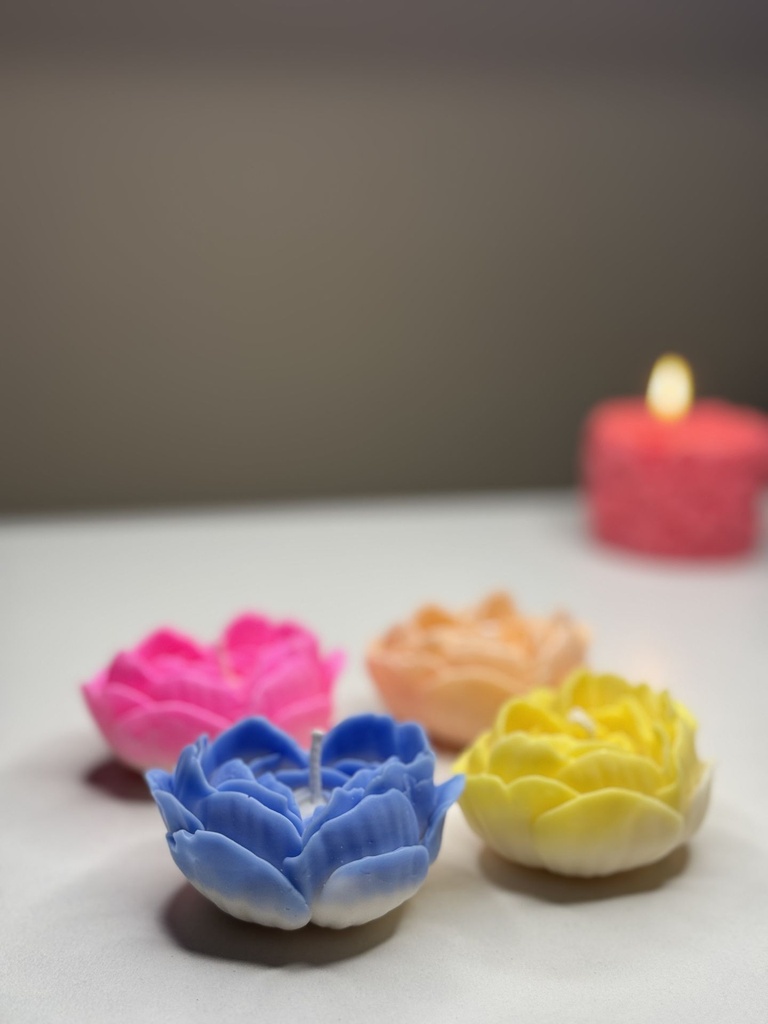 Heart Rose Moulded Candle